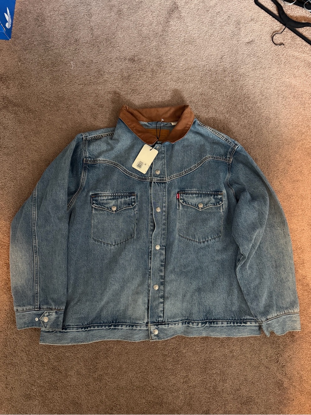 Levi's Light Blue Denim Jacket with Brown Collar